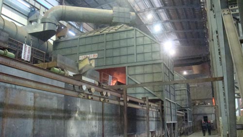 鑄造廠電爐煙氣克星 高效布袋除塵器問世 鑄造廠電爐煙氣克星 高效布袋除塵器問世